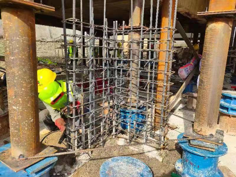 7首層柱接柱鋼筋焊接